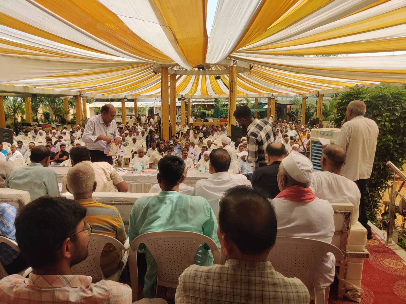 મીટિંગ ફોટો 2